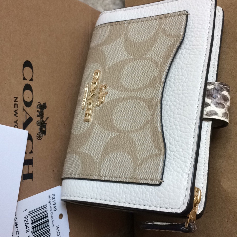 COACH Medium wallet